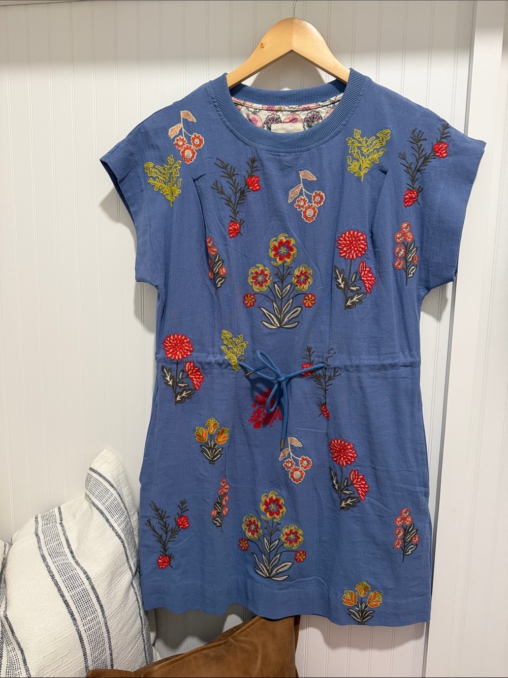 Umgee Blue Embroidered Floral Tie-Waist Casual Dress